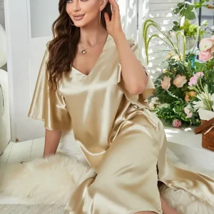 Nuisette en Satin Chic & Dorée